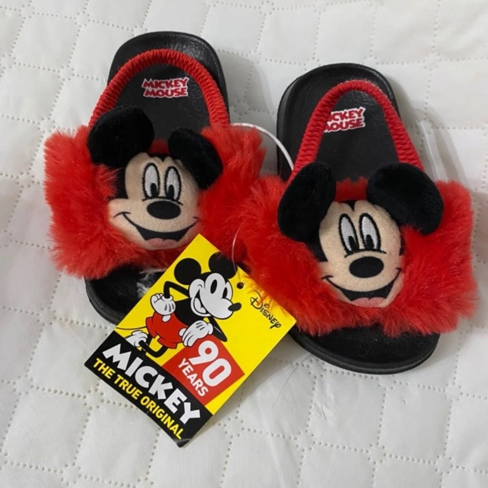 Mickey Mouse toddler flip-flops slides size 5/6